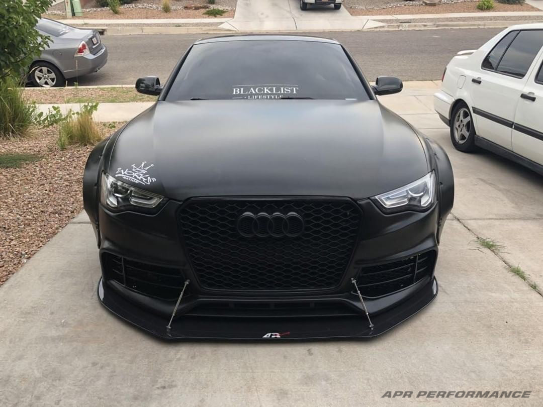APR Performance Carbon Fiber Wind Splitter With Rods - CW-505316.